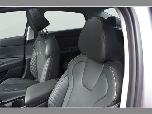 New 2026 Hyundai Elantra Limited FWD image 27