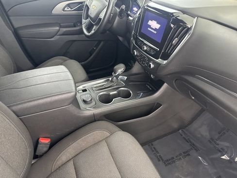 Used 2023 Chevrolet Traverse LT AWD/4WD image 23