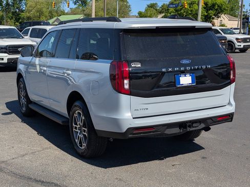 New 2026 Ford Expedition Active RWD image 13