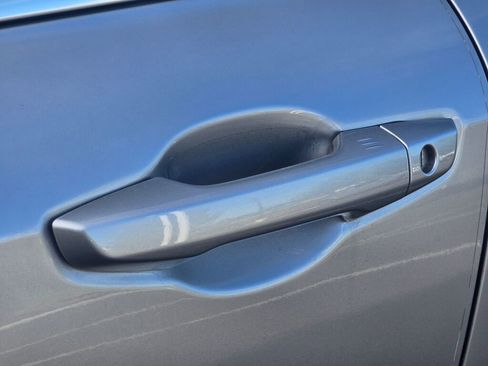 Certified 2022 Honda CR-V Touring image 10