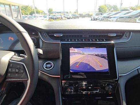 New 2025 Jeep Grand Cherokee L Altitude image 20