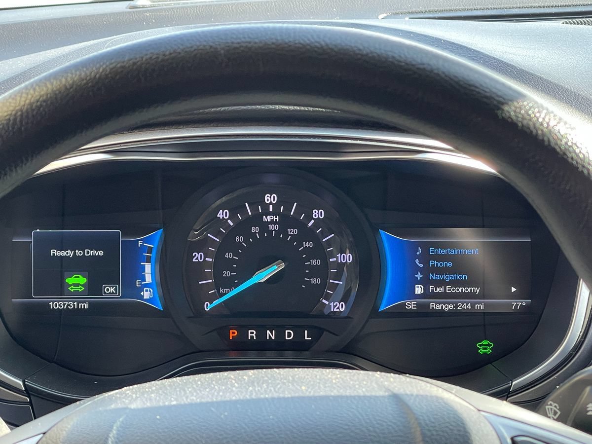 Used 2019 Ford Fusion SE FWD image 30