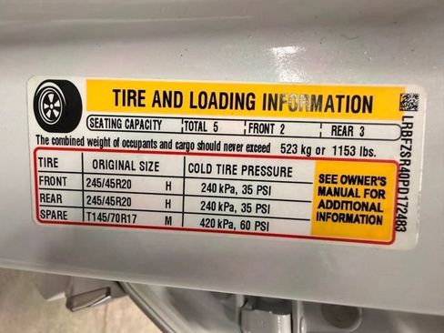 Used 2023 Buick Envision Avenir AWD/4WD image 48