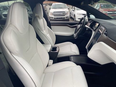 Used 2016 Tesla Model X Performance AWD/4WD image 11