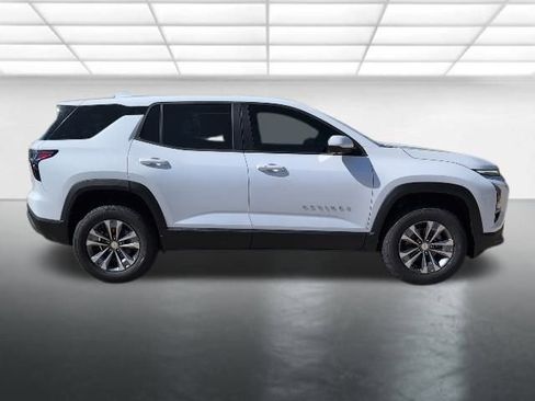 New 2026 Chevrolet Equinox LT w/ Safety and Technology Package image 31