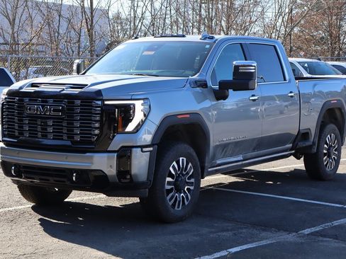 New 2026 GMC Sierra 2500 Denali Ultimate w/ Max Trailering Package image 2