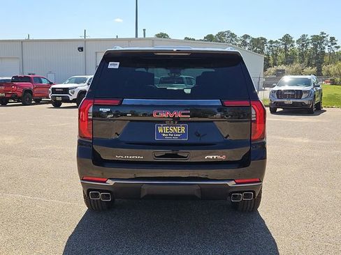 New 2026 GMC Yukon AT4 w/ AT4 Premium Plus Package AWD/4WD image 6