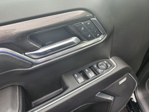 Used 2024 Chevrolet Silverado 1500 LTZ AWD/4WD image 17
