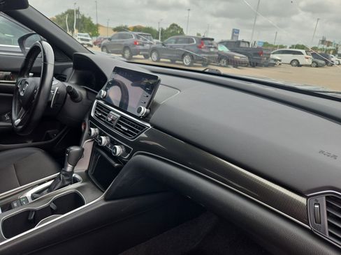 Used 2022 Honda Accord Sport image 29