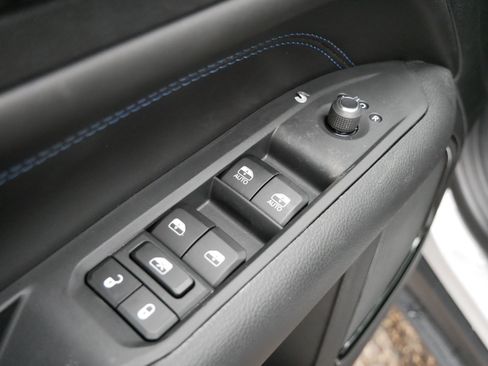 New 2026 Jeep Compass Latitude AWD/4WD image 12