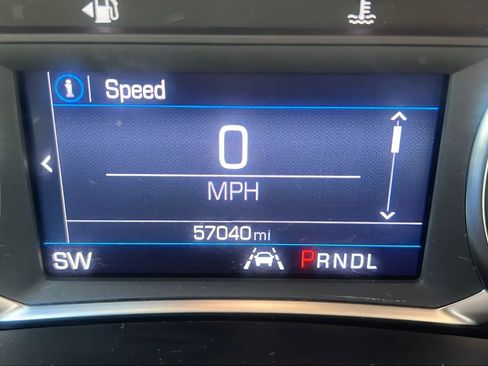 Used 2023 Chevrolet Equinox LT w/ Driver Convenience Package image 13