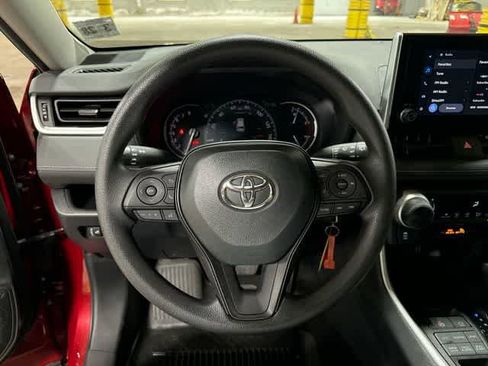 Certified 2023 Toyota RAV4 LE AWD/4WD image 18
