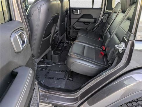 Used 2021 Jeep Wrangler Unlimited Sahara image 18