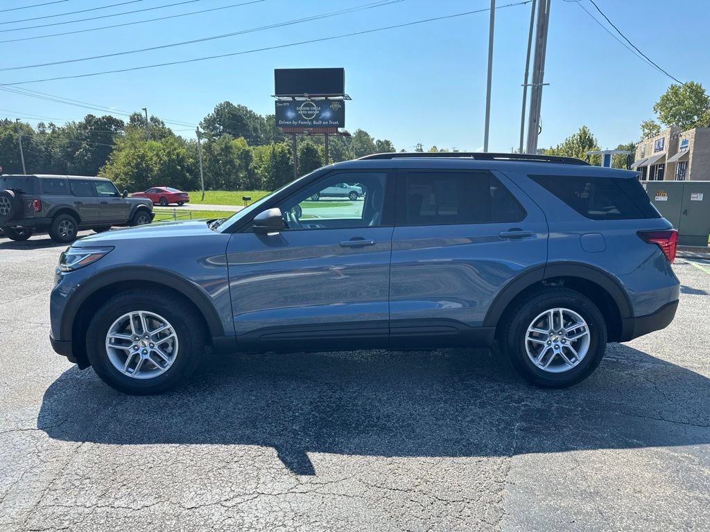 New 2027 Ford Explorer Active RWD image 6