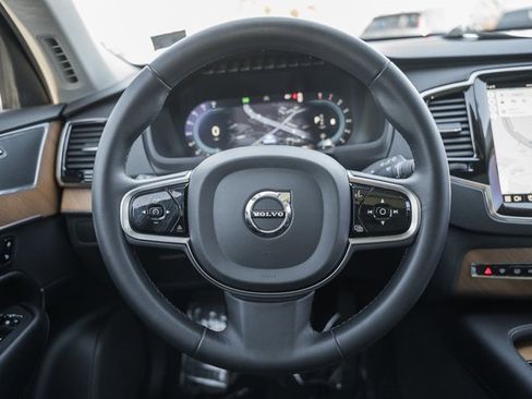 Certified 2023 Volvo XC90 B6 Plus image 29