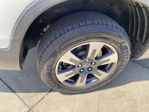 Used 2018 Honda Ridgeline RTL-E image 32