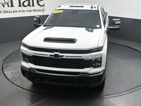 Used 2025 Chevrolet Silverado 2500 Custom w/ Custom Value Package AWD/4WD image 45