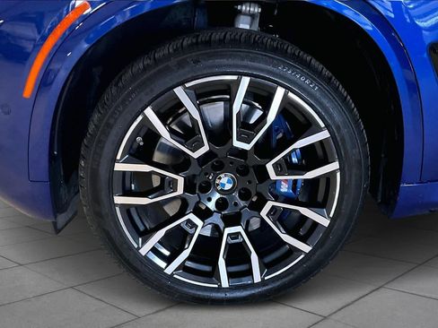 Used 2025 BMW X5 M60i image 11
