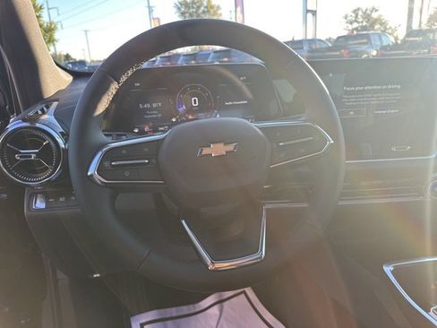 New 2026 Chevrolet Equinox LT w/ Convenience Package II image 32