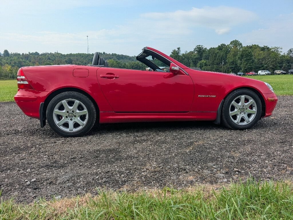 Used 2002 Mercedes-Benz SLK 230 image 2