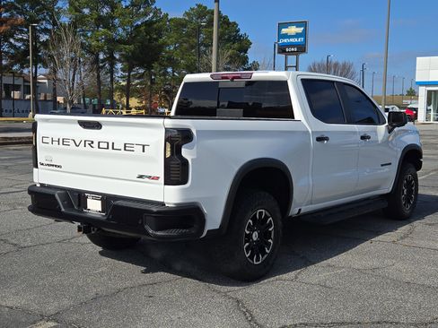Used 2022 Chevrolet Silverado 1500 ZR2 image 8