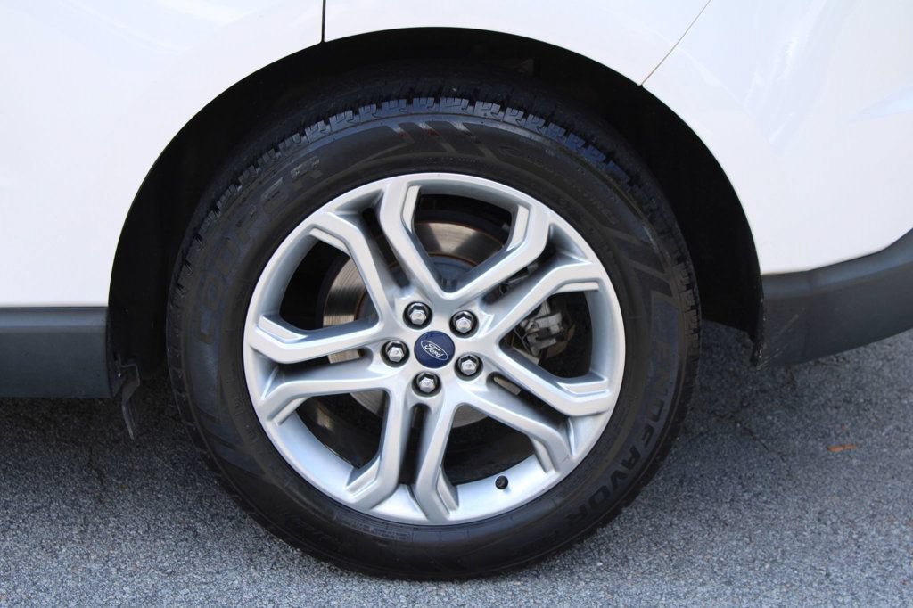Used 2018 Ford Edge Titanium w/ Technology Package FWD image 38