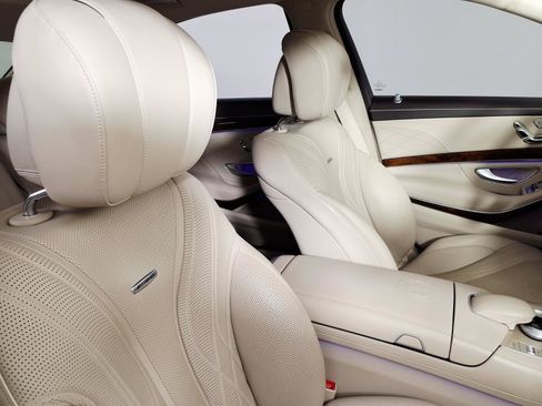 Used 2014 Mercedes-Benz S 63 AMG 4MATIC Sedan image 10