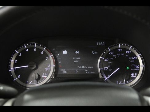 Used 2023 Toyota Highlander XLE image 8