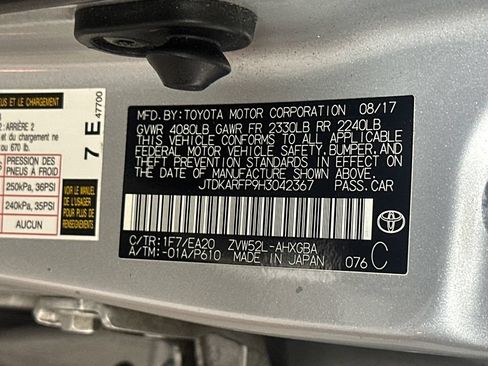 Used 2017 Toyota Prius Prime Advanced FWD image 9