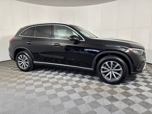 Certified 2025 Mercedes-Benz GLC 300 4MATIC image 9