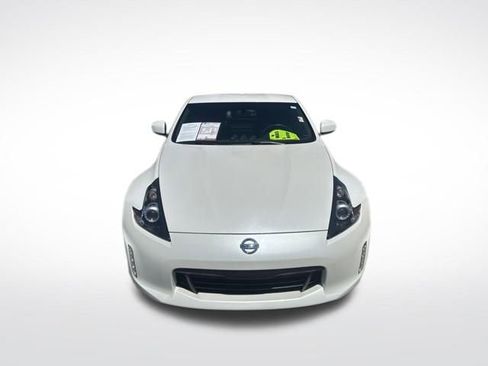 Used 2020 Nissan 370Z Touring Sport RWD image 8
