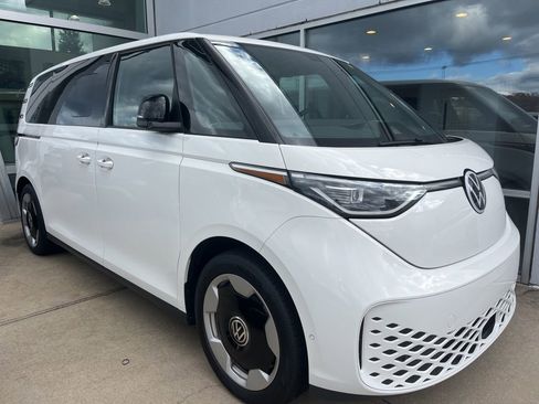 New 2025 Volkswagen ID. Buzz Pro S RWD image 1