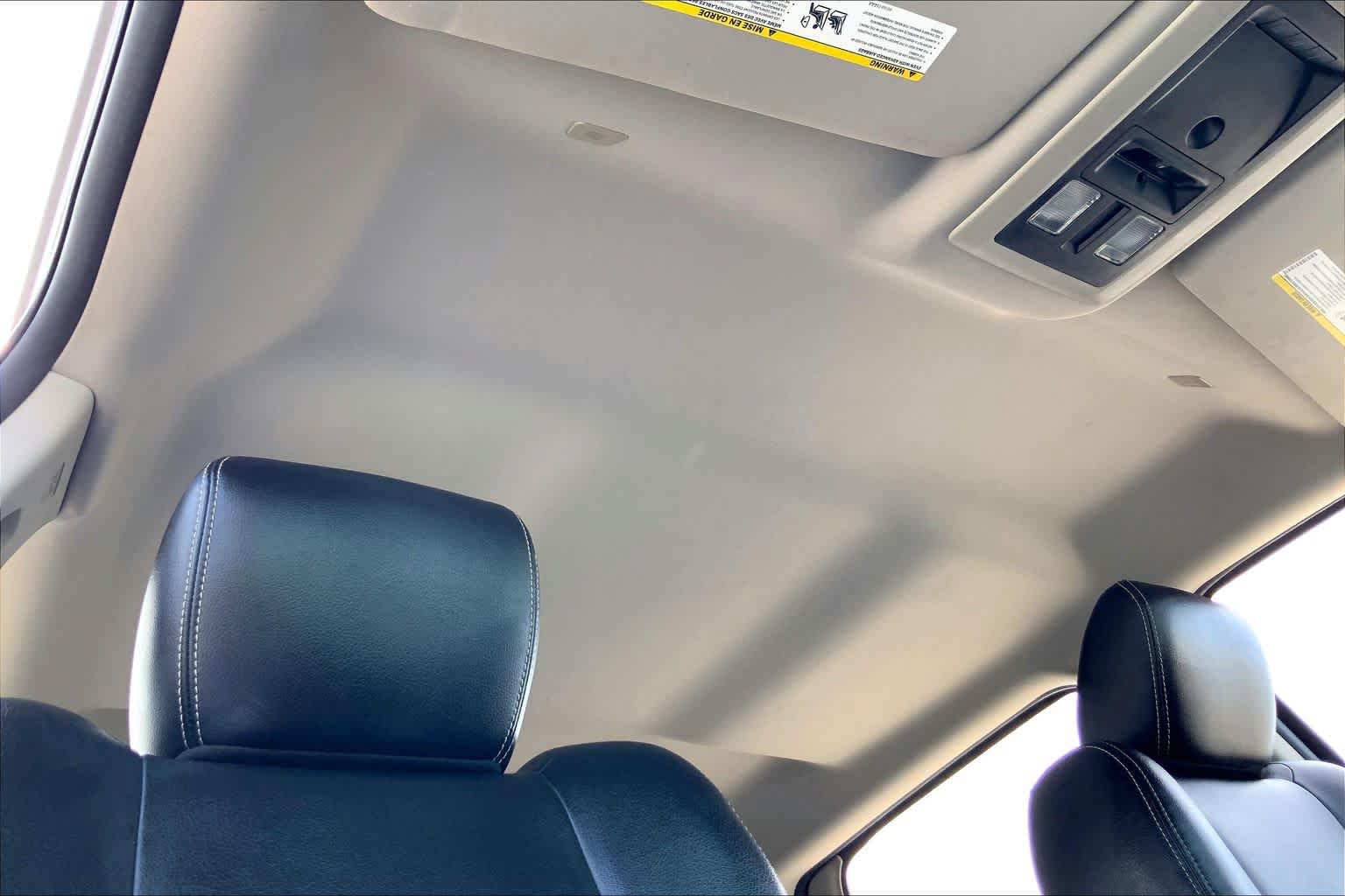Used 2017 RAM 1500 SLT RWD image 14