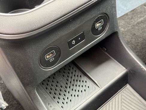 Used 2024 Hyundai Ioniq 5 SEL RWD image 29