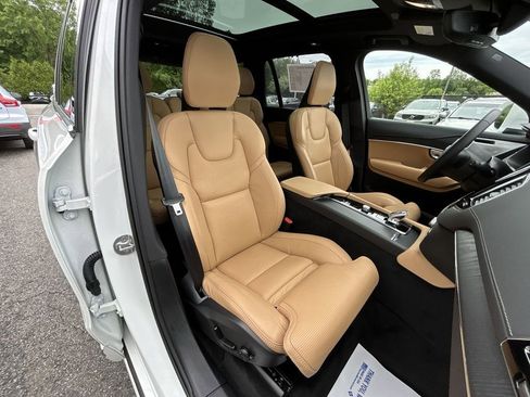 Certified 2023 Volvo XC90 B6 Ultimate w/ Protection Package AWD/4WD image 25