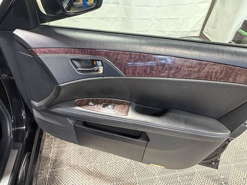 Used 2011 Toyota Avalon Limited FWD image 14