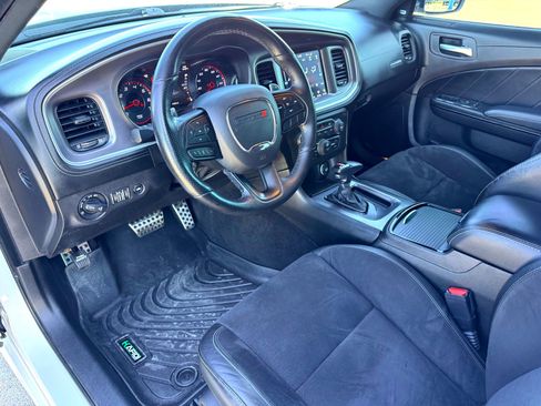 Used 2022 Dodge Charger R/T w/ Plus Group image 12