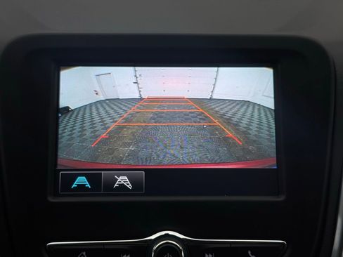 Used 2018 Chevrolet Equinox LT image 4