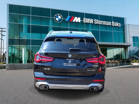 Used 2024 BMW X3 sDrive30i w/ Convenience Package RWD image 5