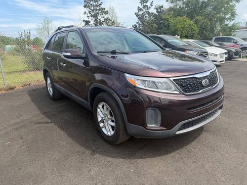 Used 2015 Kia Sorento LX FWD image 4