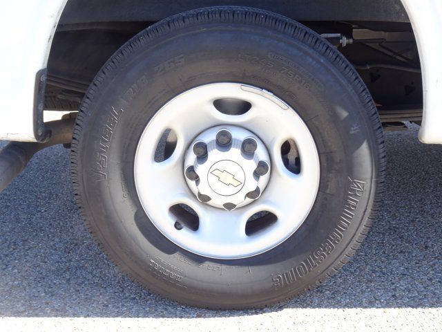 Used 2024 Chevrolet Express 2500 w/ Driver Convenience Package RWD image 26