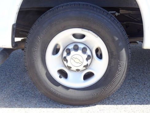 Certified 2024 Chevrolet Express 2500 w/ Driver Convenience Package image 26