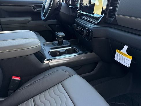 New 2026 Chevrolet Silverado 1500 ZR2 image 15