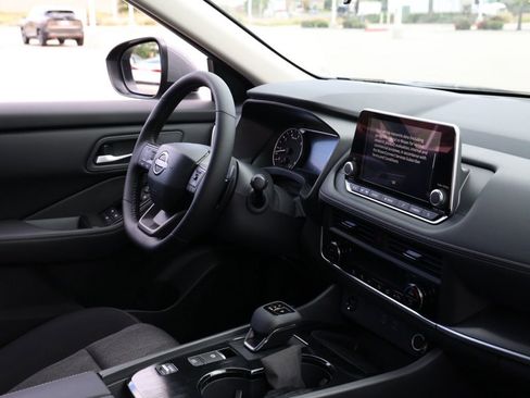 New 2026 Nissan Rogue SV FWD image 20