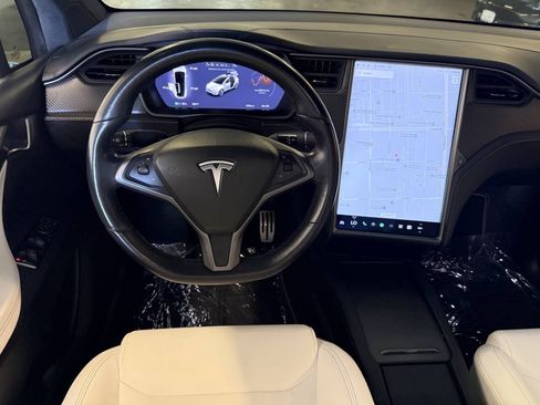 Used 2020 Tesla Model X Performance AWD/4WD image 28