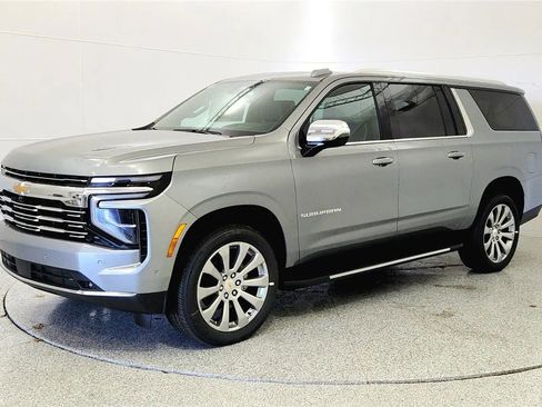 New 2026 Chevrolet Suburban Premier AWD/4WD image 3