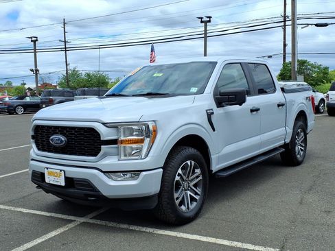 Certified 2021 Ford F150 XL w/ STX Appearance Package AWD/4WD image 3