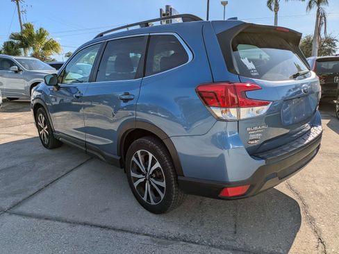 Used 2020 Subaru Forester Limited image 6