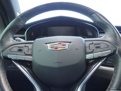 Used 2023 Cadillac XT6 Premium Luxury w/ Technology Package image 23