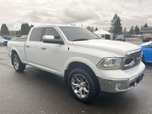 Used 2018 RAM 1500 Limited image 7